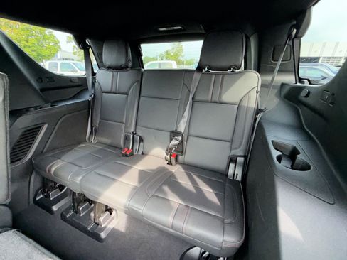 Used 2023 Chevrolet Tahoe RST AWD/4WD image 23