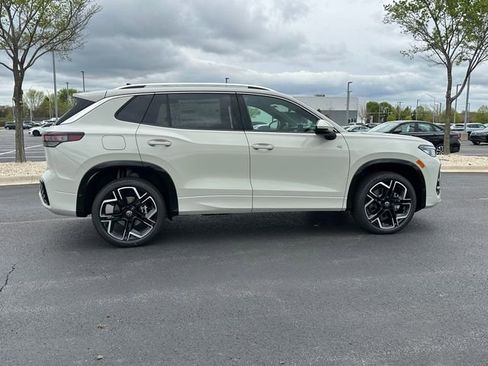 New 2026 Volkswagen Tiguan SEL R-Line AWD/4WD image 8