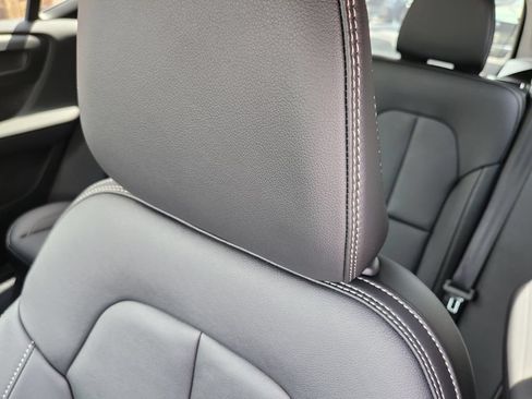 New 2026 Volvo XC40 B5 Plus w/ Climate Package AWD/4WD image 6