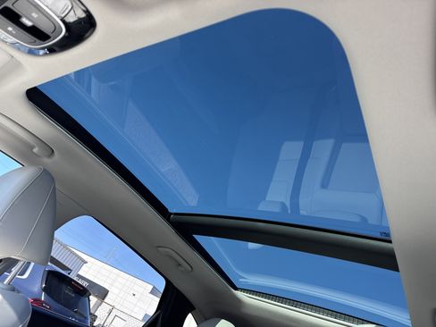 Used 2022 Hyundai Tucson Limited image 32