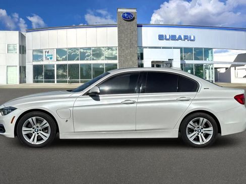 Used 2018 BMW 330e RWD image 9