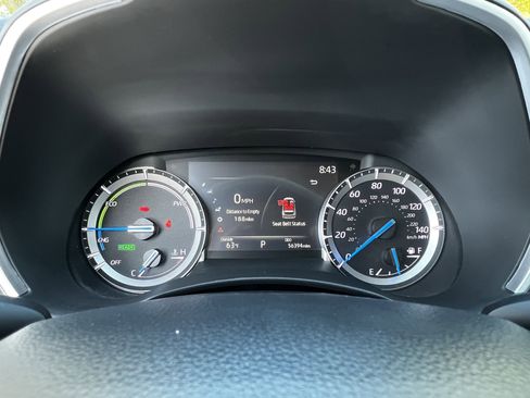 Used 2022 Toyota Highlander XLE image 22