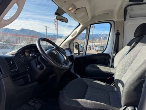 Used 2021 RAM ProMaster 2500 image 21