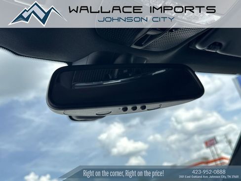 Used 2019 Mercedes-Benz GLC 300 4MATIC image 18