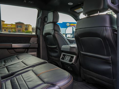 Used 2024 Ford F250 Platinum w/ Tremor Off-Road Package image 40