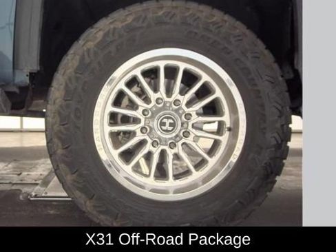 Used 2024 GMC Sierra 2500 Denali w/ Denali Reserve Package image 4