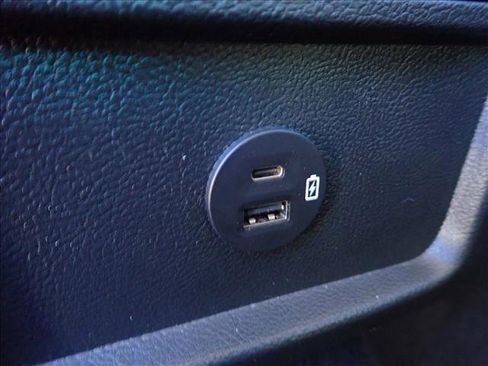 Used 2022 Ford Edge SEL image 10