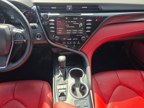 Used 2020 Toyota Camry XSE w/ Blackout Package image 15