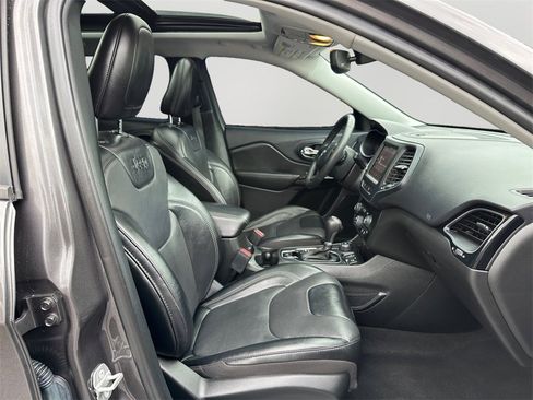 Used 2023 Jeep Cherokee Altitude Lux w/ Lux Elite Package image 12