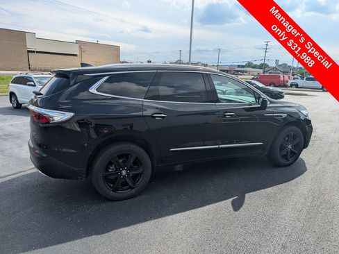 Used 2024 Buick Enclave Essence w/ Sport Touring Edition AWD/4WD image 9