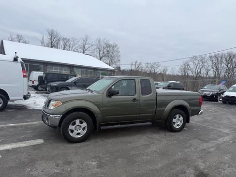 Used 2005 Nissan Frontier SE w/ (P01) Power Pkg image 3