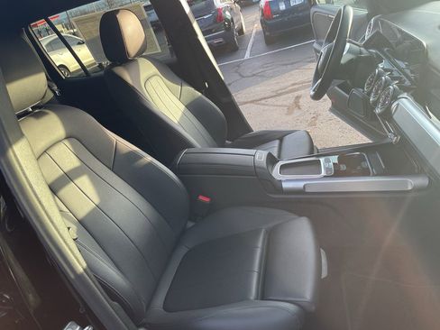 Used 2024 Mercedes-Benz GLB 250 4MATIC image 29