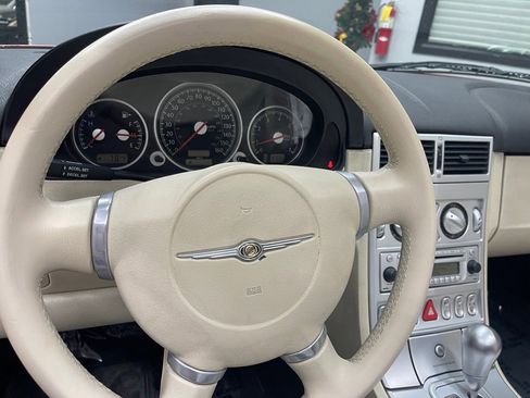 Used 2005 Chrysler Crossfire Limited RWD image 31