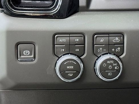 New 2026 GMC Sierra 1500 AT4 w/ AT4 Premium Package image 10