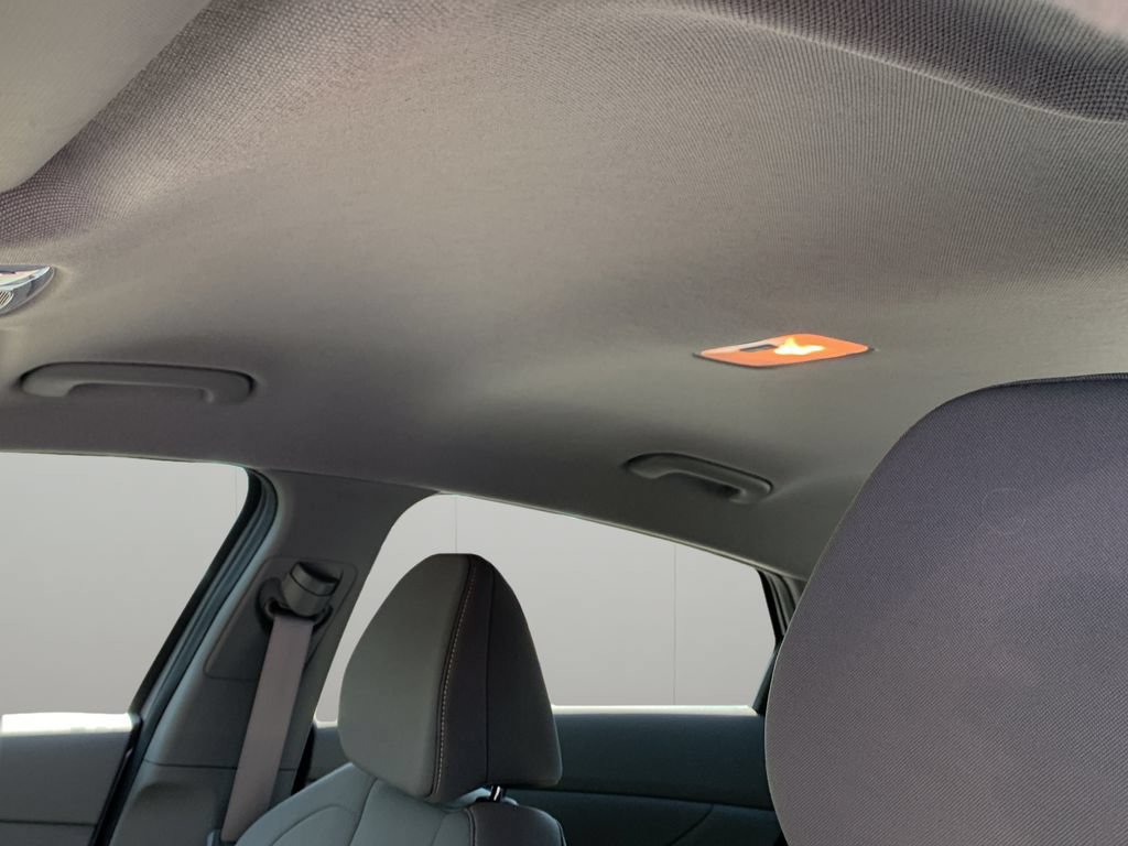 Certified 2023 Hyundai Elantra SEL FWD image 36