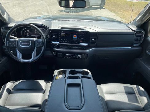 Used 2025 GMC Sierra 1500 SLT AWD/4WD image 32