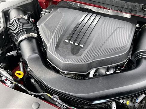 Used 2024 Chevrolet Traverse RS w/ LPO, Floor Liner Package image 31