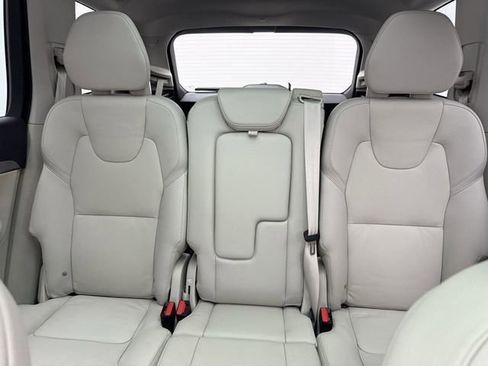 Certified 2024 Volvo XC90 T8 Plus w/ Protection Package Premier image 25