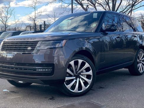 New 2026 Land Rover Range Rover SE image 1