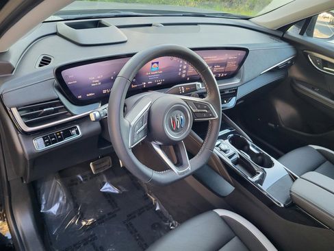 Used 2025 Buick Envision Sport Touring AWD/4WD image 9