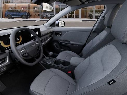 Certified 2025 Kia K4 FWD image 17