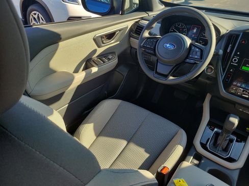 Certified 2025 Subaru Forester Premium image 15