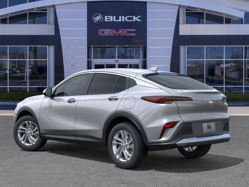 New 2026 Buick Envista Preferred FWD image 3