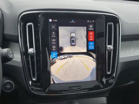 New 2026 Volvo XC40 B5 Plus w/ Protection Package Premier image 17