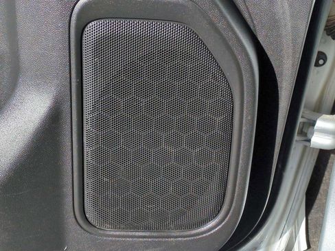 Used 2021 Chevrolet Silverado 1500 LT w/ Z71 Off-Road Package image 23