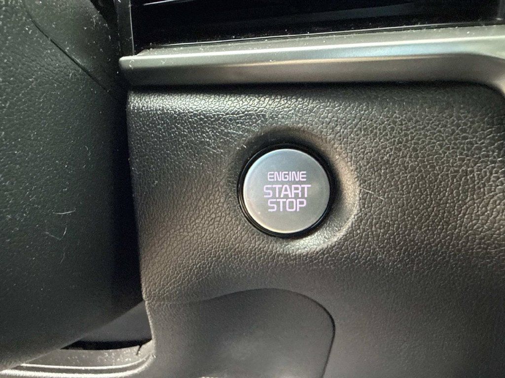 Used 2024 Kia Sorento S FWD image 33