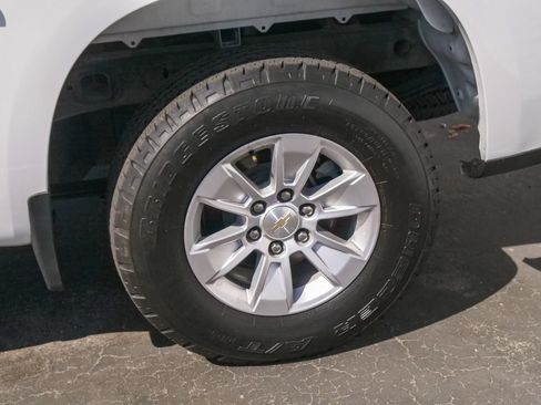 Used 2023 Chevrolet Silverado 1500 LT w/ Work Truck Package AWD/4WD image 6