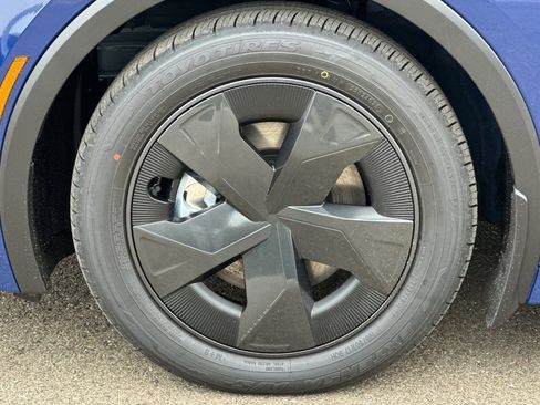 New 2026 Toyota Prius Plug-In Hybrid image 32