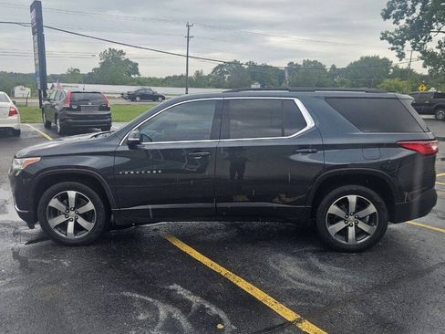 Used 2019 Chevrolet Traverse LT w/ LT Premium Package AWD/4WD image 7