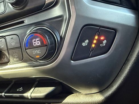 Used 2018 Chevrolet Silverado 1500 LT w/ Texas Edition image 26