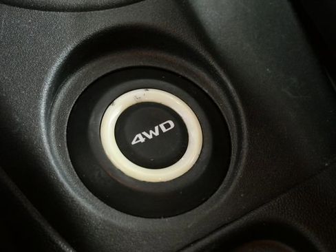 Used 2014 Mitsubishi Outlander Sport SE AWD/4WD image 25