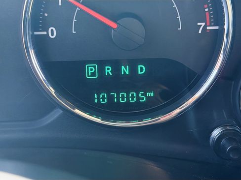 Used 2015 Jeep Wrangler Unlimited Sahara w/ Connectivity Group AWD/4WD image 18