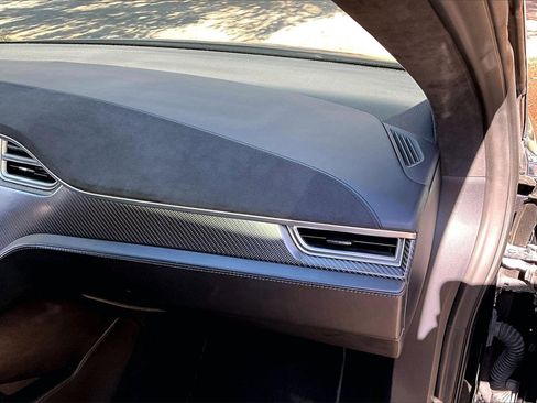 Used 2017 Tesla Model X 90D image 23