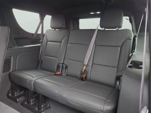 Used 2024 Chevrolet Suburban LT AWD/4WD image 25