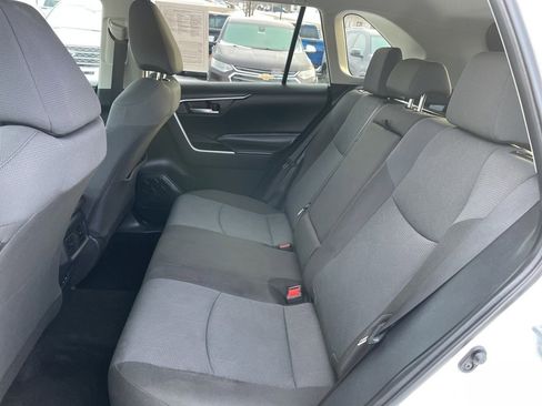 Used 2025 Toyota RAV4 XLE image 12