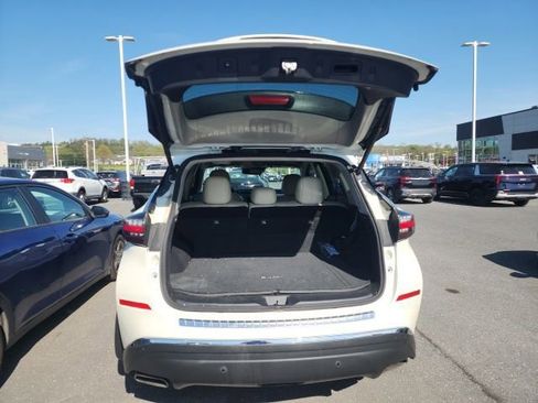 Used 2021 Nissan Murano Platinum w/ Cargo Package image 10