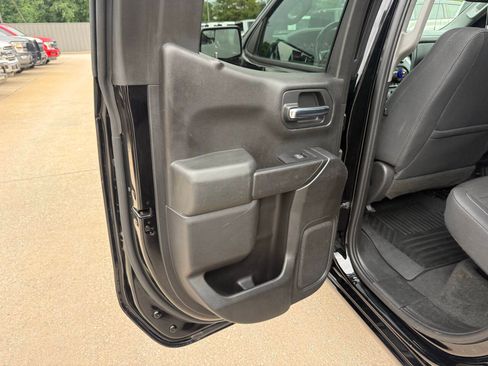 Used 2019 Chevrolet Silverado 1500 LT w/ Texas Edition RWD image 14