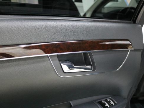 Used 2013 Mercedes-Benz S 550 4MATIC w/ Sport Pkg image 95