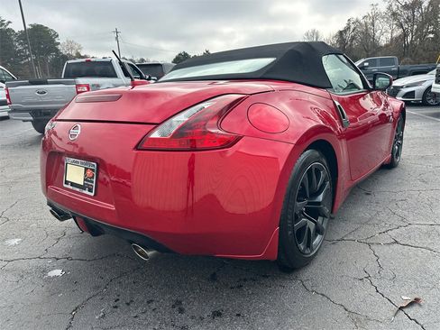 Used 2019 Nissan 370Z Touring image 6