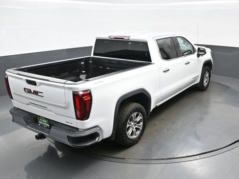 Used 2024 GMC Sierra 1500 SLT AWD/4WD image 39