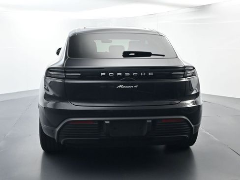 Used 2024 Porsche Macan 4 Electric image 13