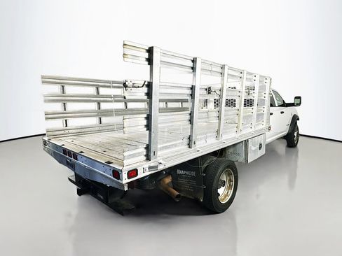 Used 2021 RAM 5500 Tradesman w/ Chrome Appearance Group AWD/4WD image 7