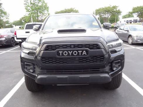 Used 2023 Toyota Tacoma TRD Pro image 2