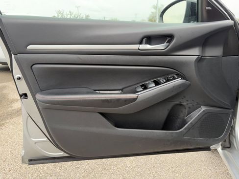 Used 2024 Nissan Altima 2.5 SR image 22