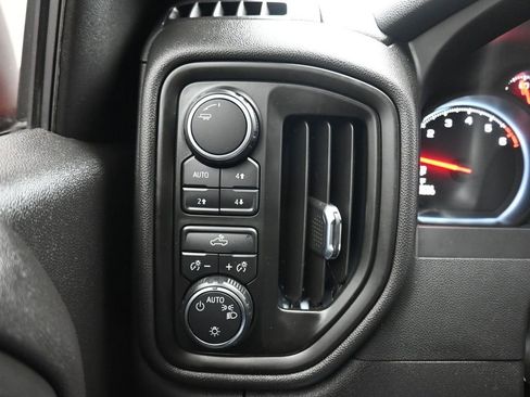 Used 2023 Chevrolet Silverado 1500 Custom Trail Boss image 25