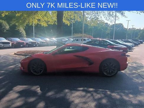 Used 2024 Chevrolet Corvette Stingray Coupe w/ 1LT RWD image 2